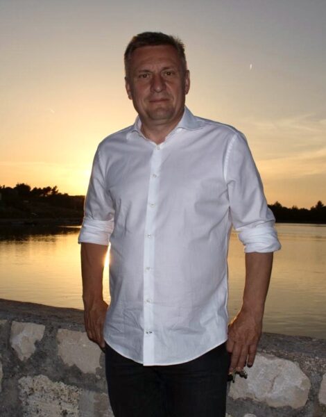 7945a2ee-6986-43ae-b15d-d71545b490c8